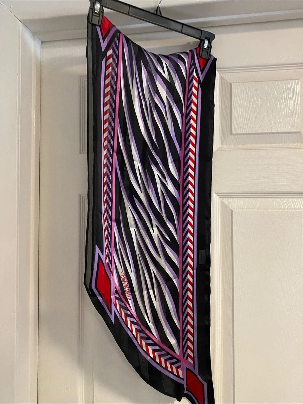 Bob Mackie women’s Black and Purple Patterned Scarf 100% silk